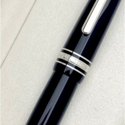 Montblanc Meisterstück Gold-Coated LeGrand Füllfederhalter