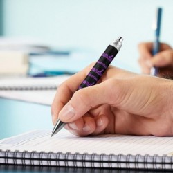 Druckkugelschreiber mit Aufschrift „Overdose Awareness Purple Ribbon“, Schreibkugelschreiber, schwarze Tinte, Kugelschreiber, Geschenke für Studenten, Bürobedarf