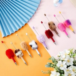 50 Stück flauschige Perlenstifte, Großpackung, 25 Farben, süße Plüschkugel-Perlenstifte, DIY-Kunststoffperlenstift, lustige Pom-Pom-Stifte, mehrfarbig, einziehbarer Perlenkugelschreiber mit schwarzer Tinte für Heimwerkerbedarf