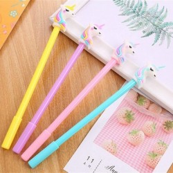 Niedlicher farbiger Gel-Tintenstift mit Regenbogen-Pferdekopf, niedlicher schwarzer Kawaii-Schreibstift, Kugelschreiber, schwarzer Gel-Tintenstift, Partygeschenk, lustiger Gel-Tintenstift, Schulschreibwaren und Bürobedarf (7 Stück)