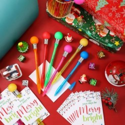 Qilery 54er-Set leuchtende Weihnachtskugelschreiber mit Weihnachtsanhängern, LED-Kugelschreiber mit schwarzer Tinte, Weihnachtsgeschenktütenfüller für Kinder, Erwachsene, Studenten, Urlaub, Büro, Schule