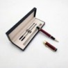 Kugelschreiber mit feiner Feder, hochwertiger Business-Signatur-Stift, Metallclip, Tintenroller mit schwarzer Tinte und zwei 0,5-mm-Ersatzminen, Geschenkstift, Premium-Geschenkbox (rot)