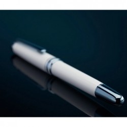 Montblanc Meisterstück Glacier Classique Fountain Pen Füller White